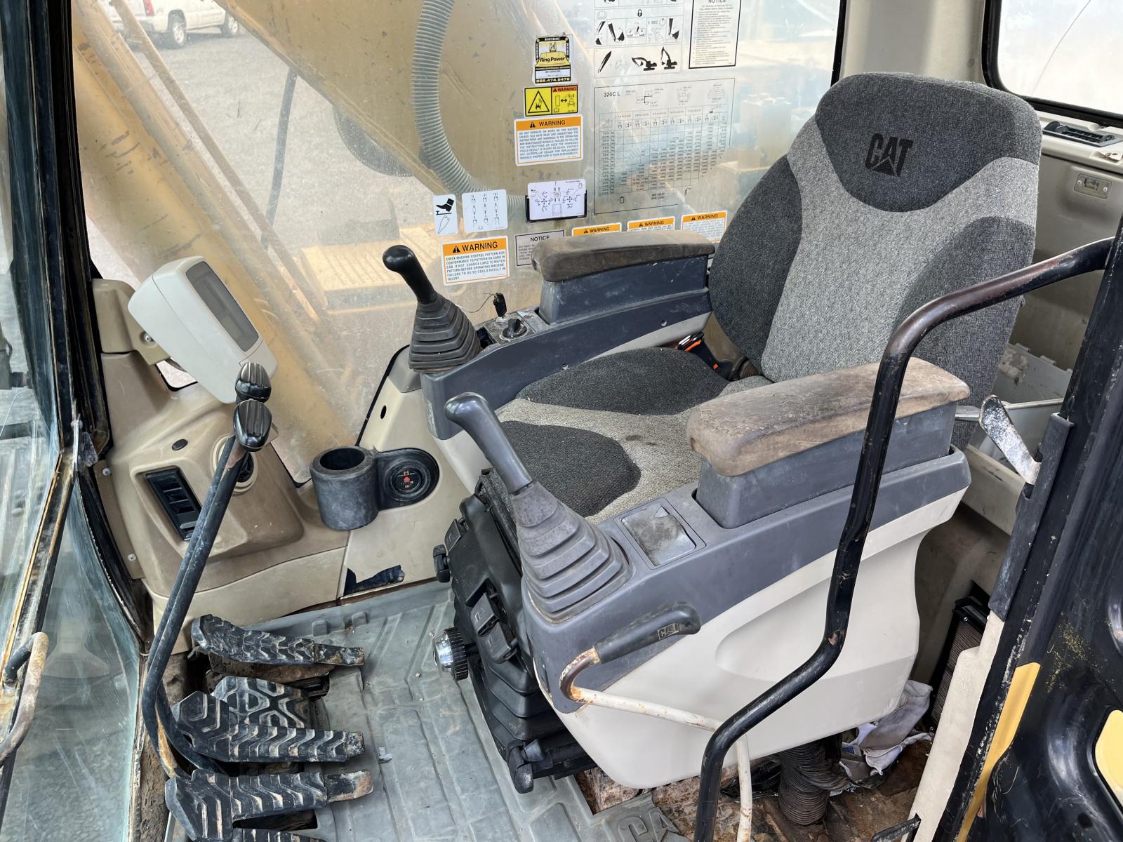 ./imagenes/INVOICE/2019/17772/CATERPILLAR 320C (3).JPG